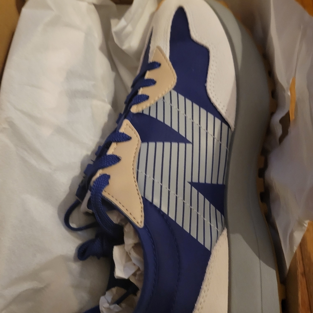 Unisex Sneakers